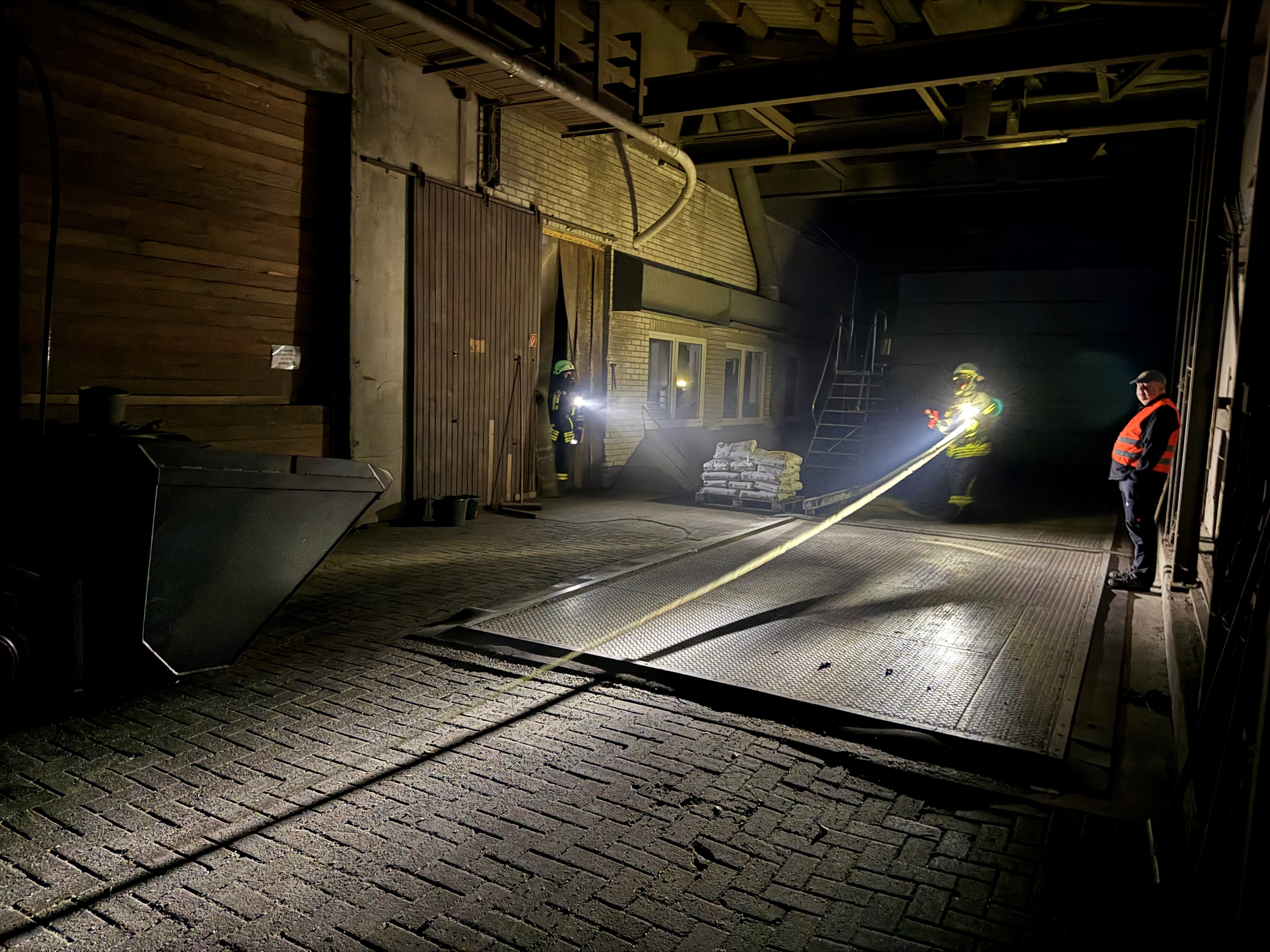 content/news/gallery/138-Bilder Feuerwehrübung_Hage_15.10.24_1.jpg